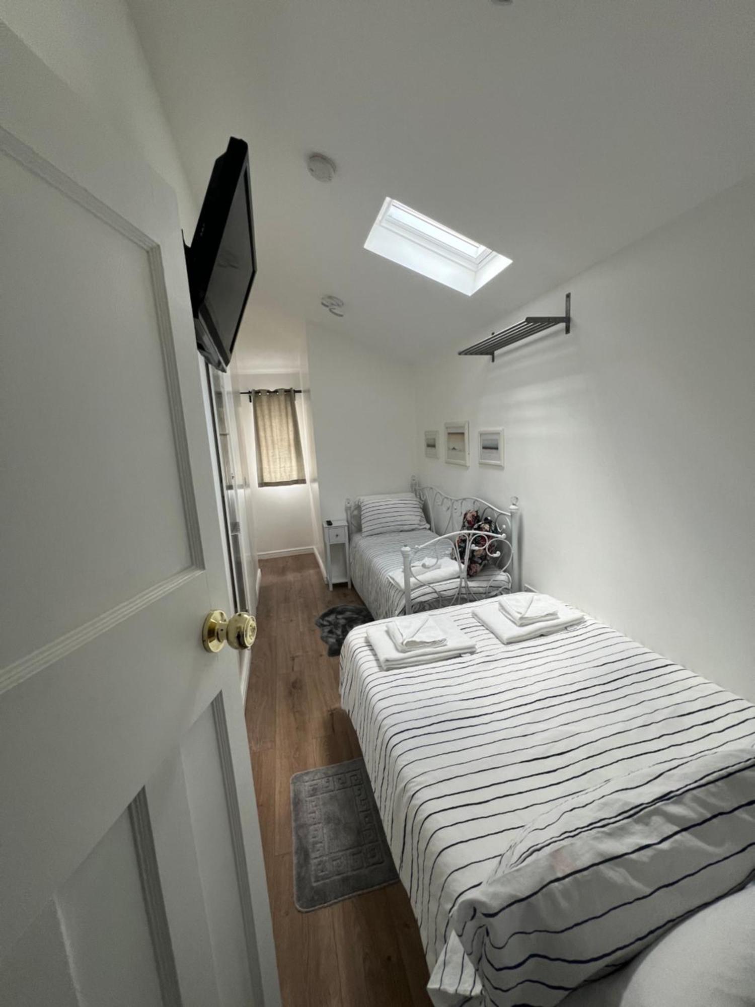 Cosy Studio Apartment, Flat In London Чизлхерст Экстерьер фото